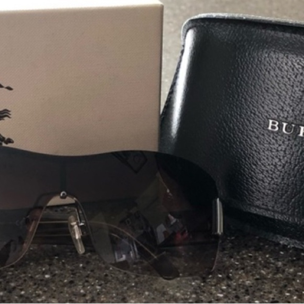 Burberry Black Sunglasses